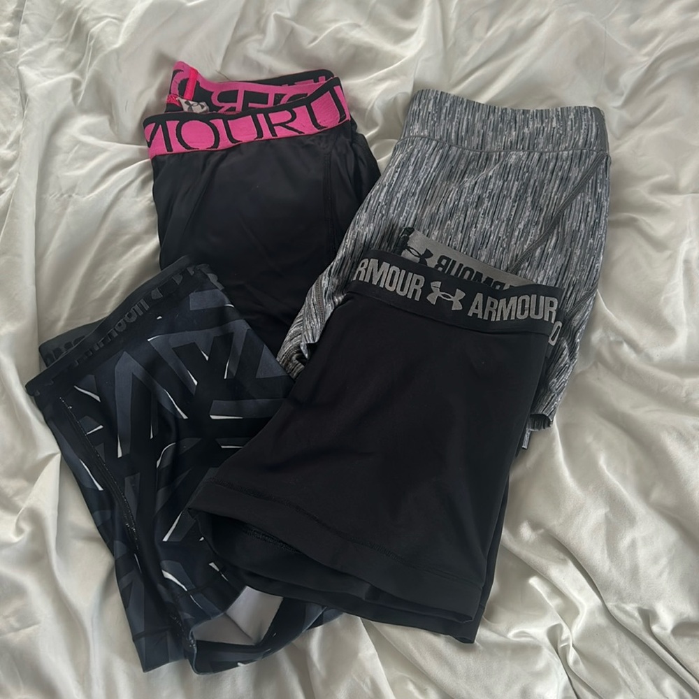 Navy blue under armour compression shorts